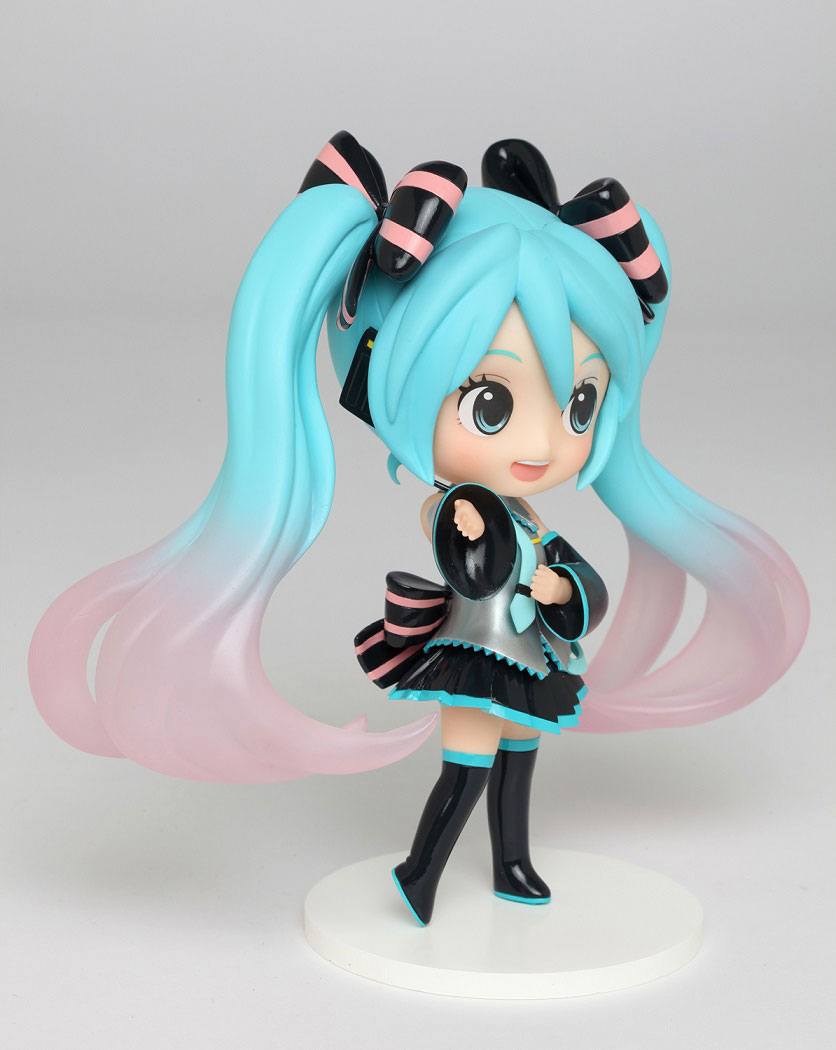 crystal hatsune miku