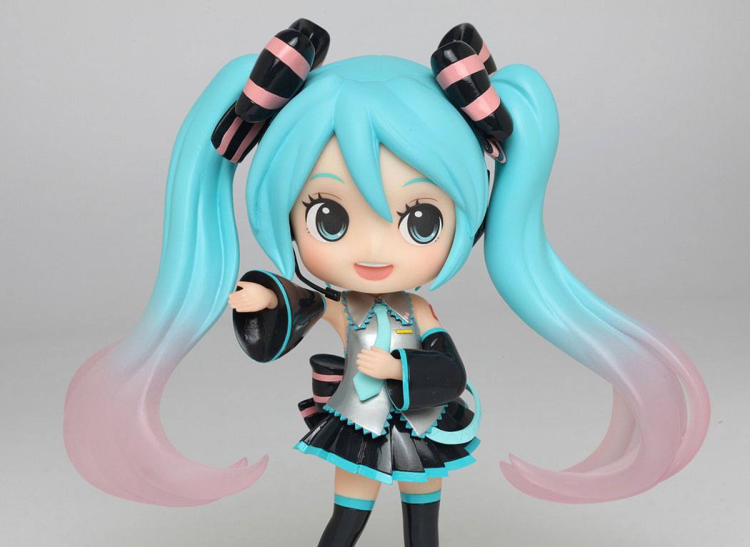 crystal hatsune miku